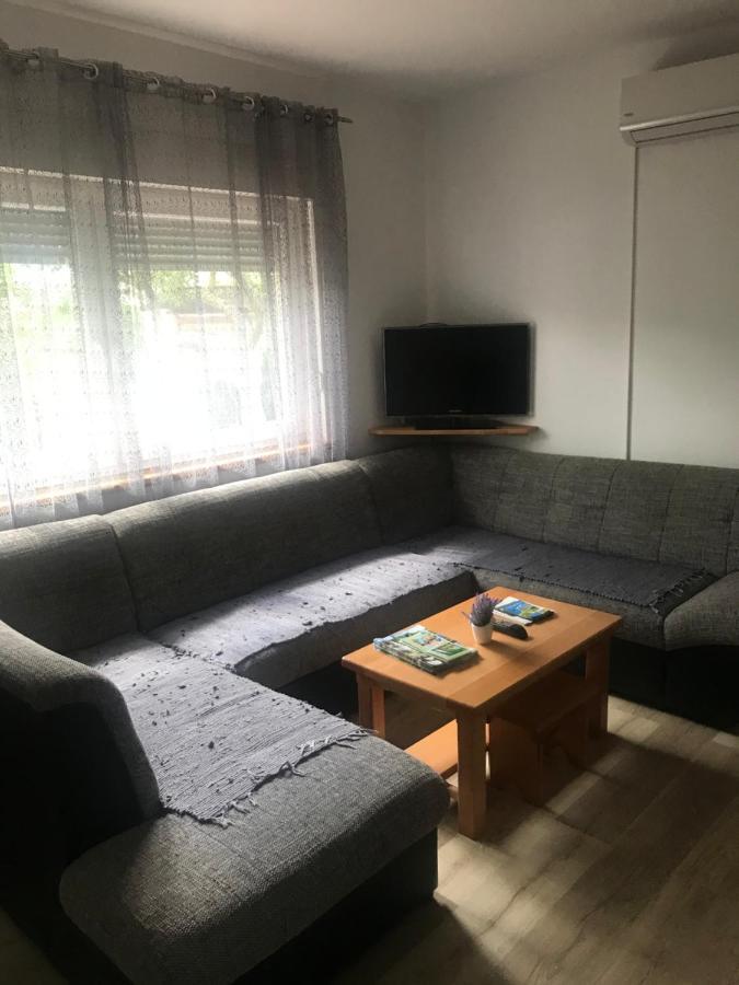 Guest House Josipovic كورينيتسا المظهر الخارجي الصورة