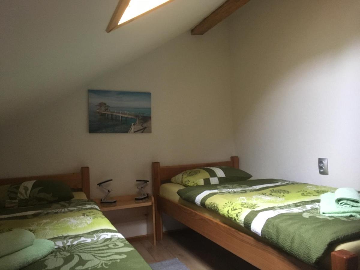 Guest House Josipovic كورينيتسا الغرفة الصورة